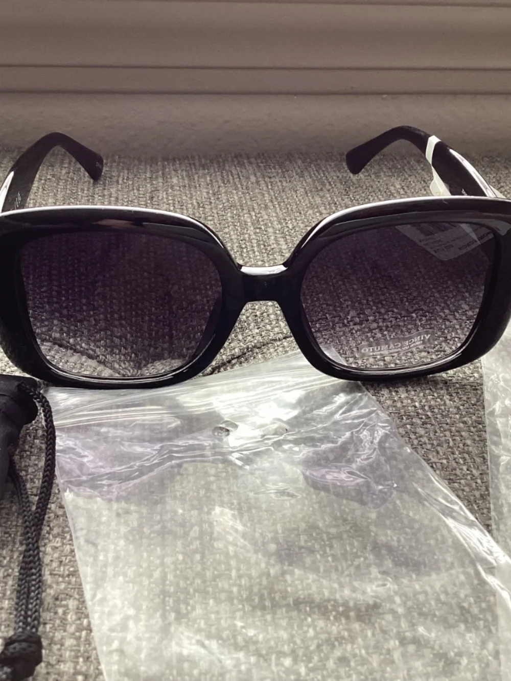 Vince Camuto one size